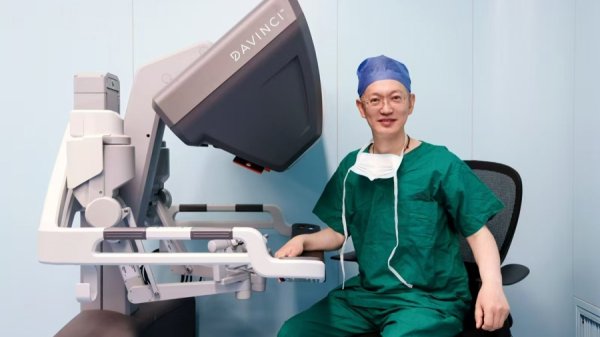 点点策略网 3岁幼儿查出肾脏复杂病变，“保肾专家”机器人手术“微雕”实现极限保肾